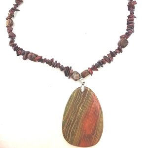 18" necklace w pendant jasper red brown tan New